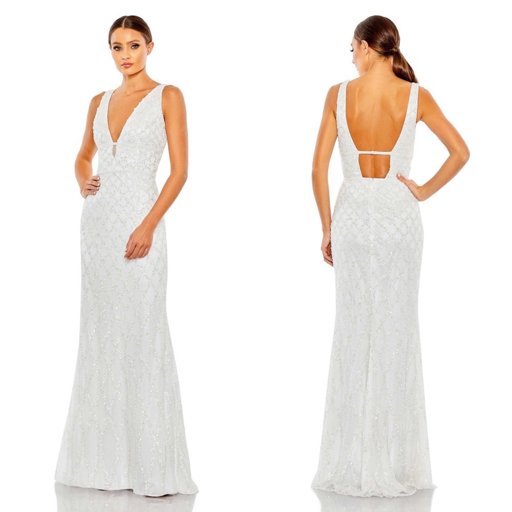 New Mac Duggal Embellished V-Neck Column Gown, Size 14